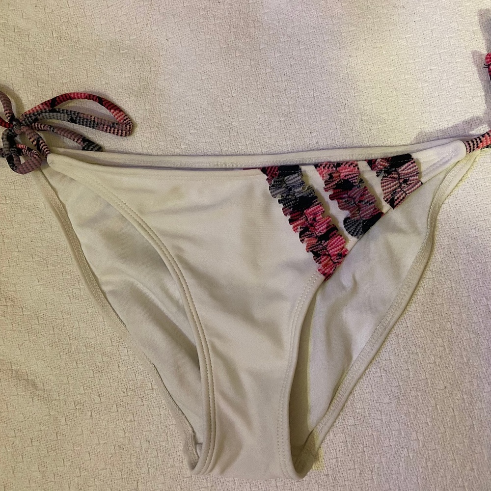 String Bikini-Size S-OP - Picture 3 of 5